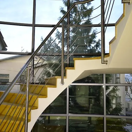 Flying House Affittacamere *